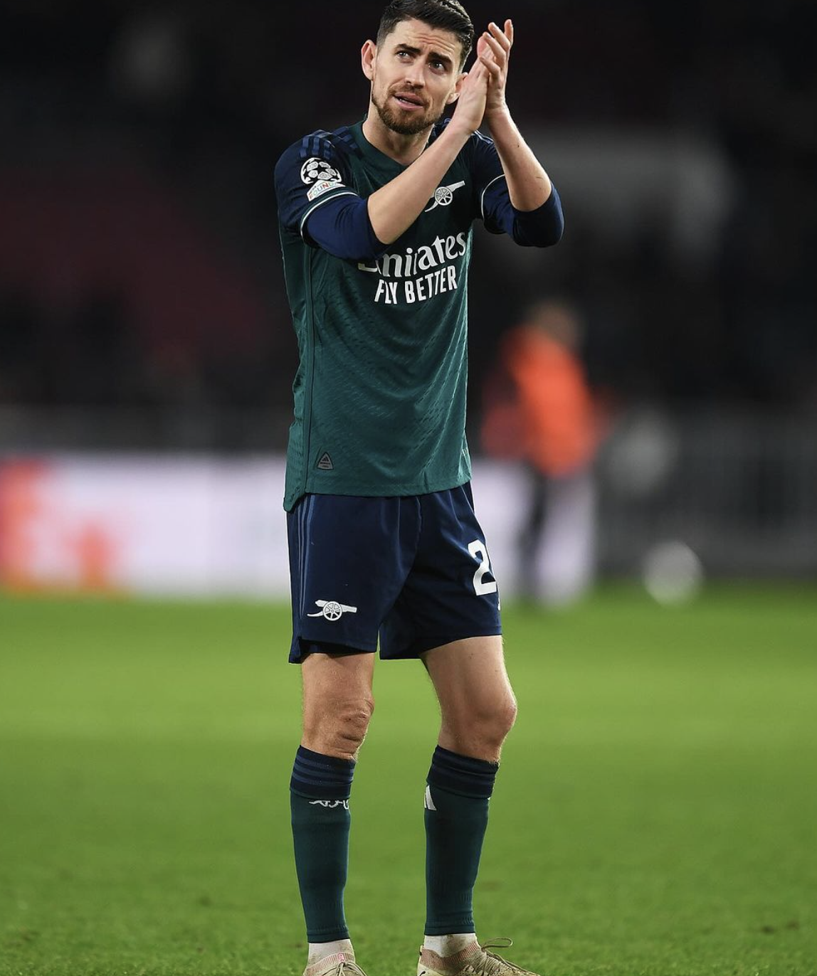 尤文图斯训练开放日;赛前防线松动引欢呼;足总杯在即;赛程密集仍需轮换的简单介绍 尤文图斯训练开放日;赛前防线松动引欢呼;足总杯在即;赛程密集仍需轮换的简单介绍